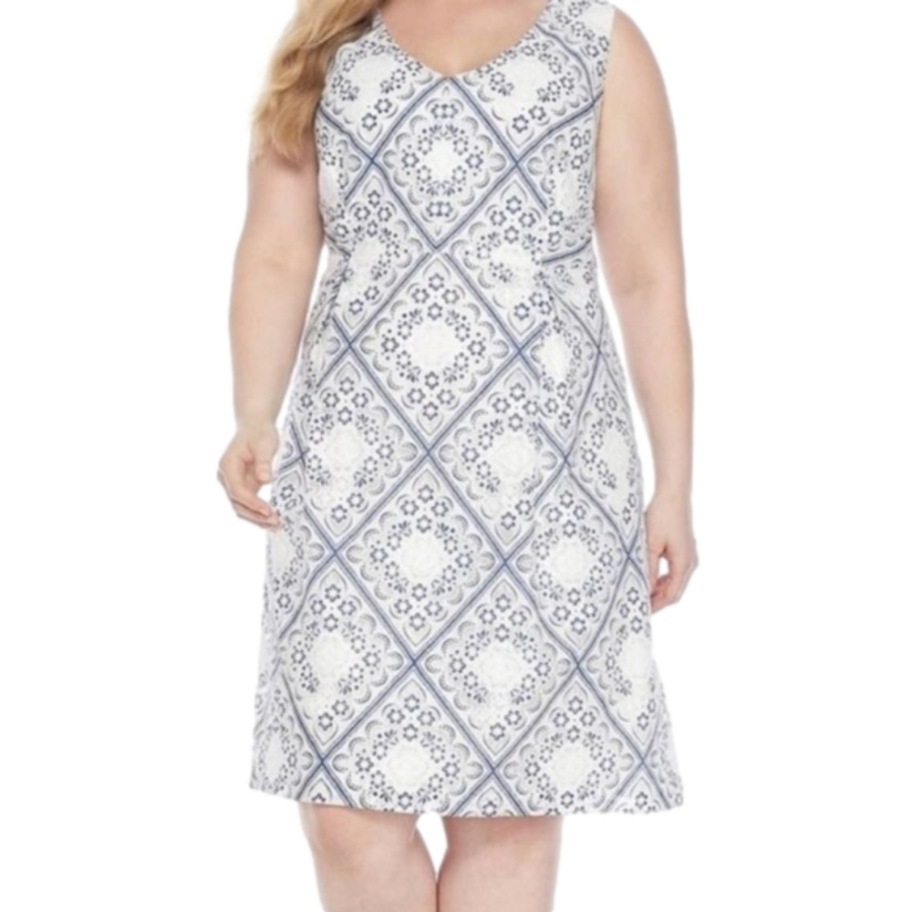 Sandra Darren 𝅺New‎ Gorgeous white blue v neck fit flare dress plus size 18W 2X